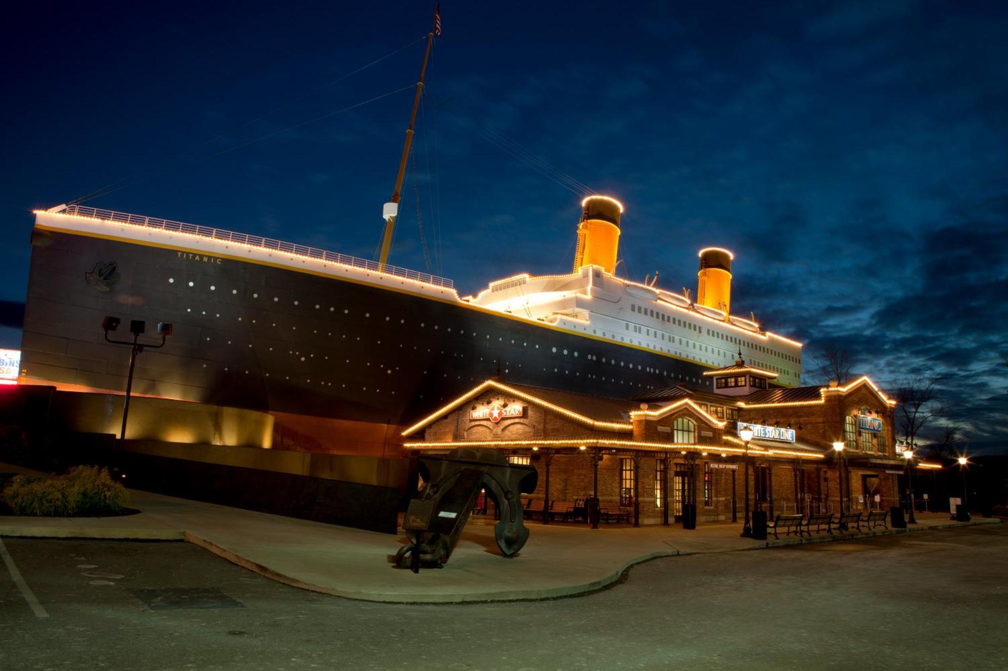A Higher Calling, 1089 Of Free Area Attraction Tickets For Each Paid Day, Dollywood And More! Pigeon Forge Buitenkant foto