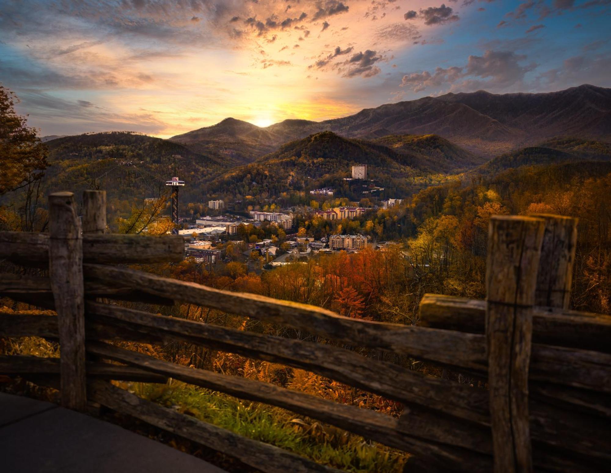 A Higher Calling, 1089 Of Free Area Attraction Tickets For Each Paid Day, Dollywood And More! Pigeon Forge Buitenkant foto